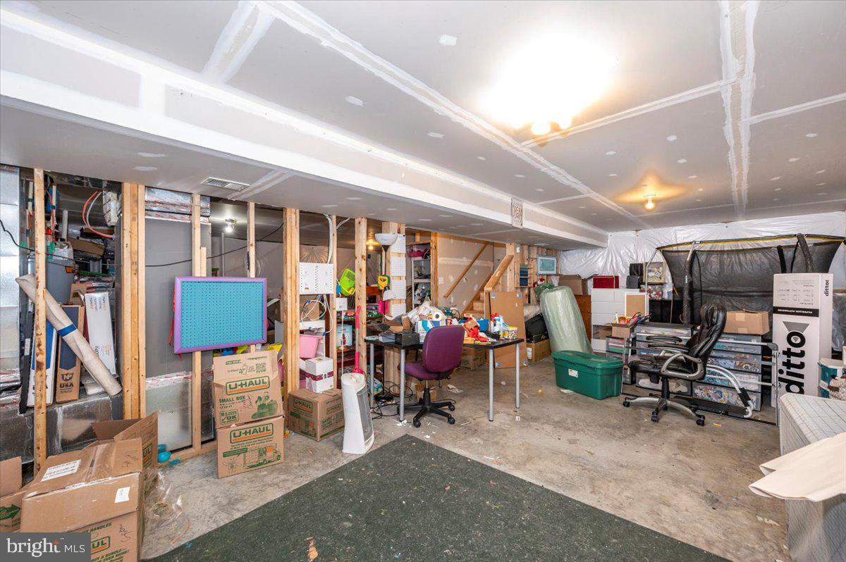 STONEBROOK VILLAGE - Residential