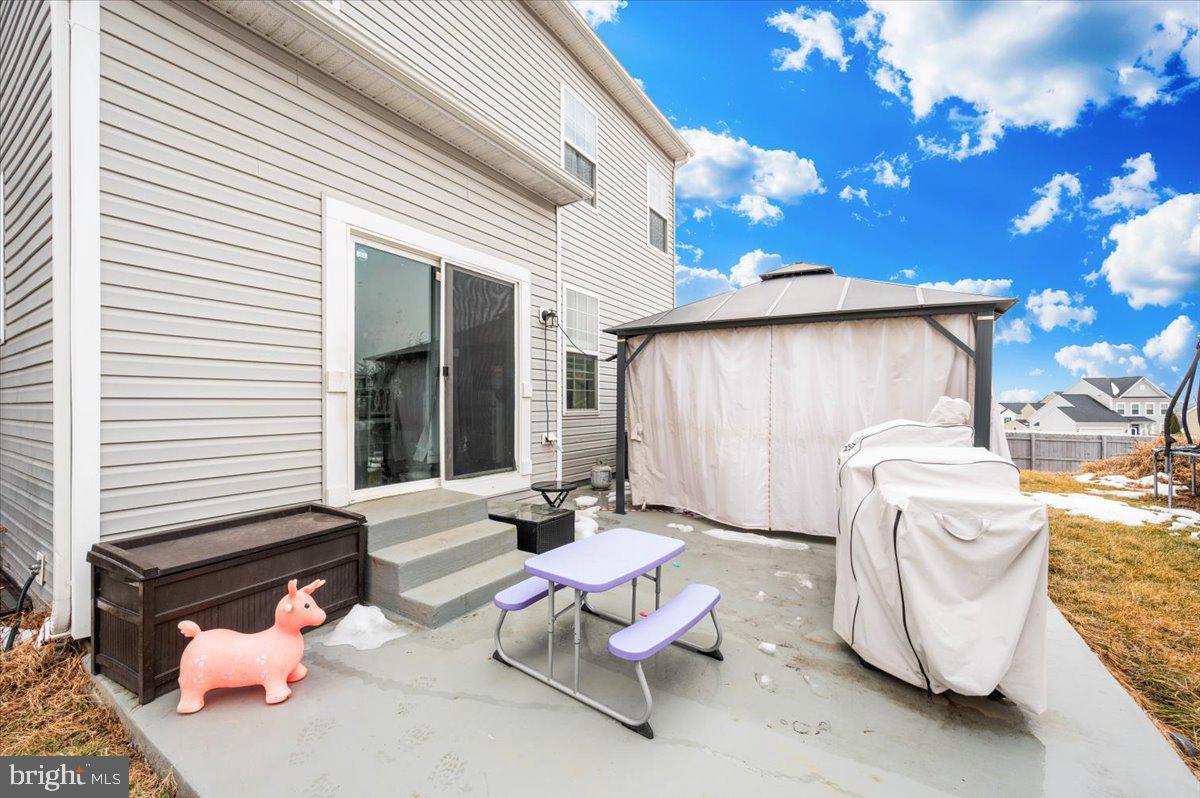 STONEBROOK VILLAGE - Residential