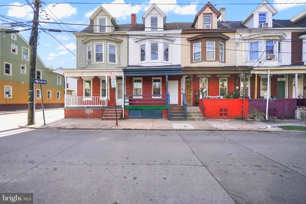 Photo of 249 Tyler Street, TRENTON, NJ 08609 (MLS # NJME2085350)