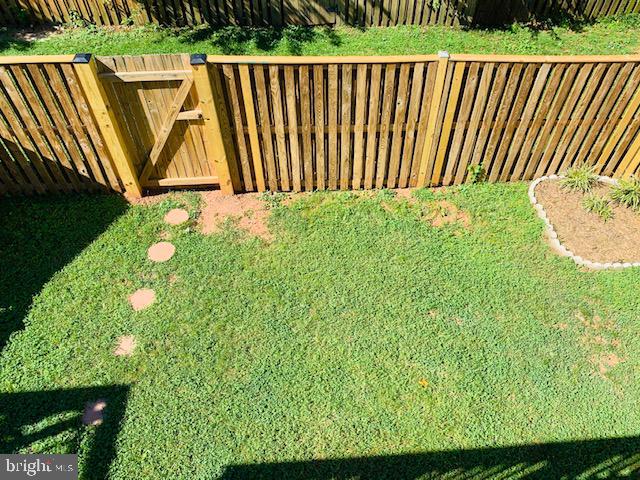 QUAIL HOLLOW - Residential Lease