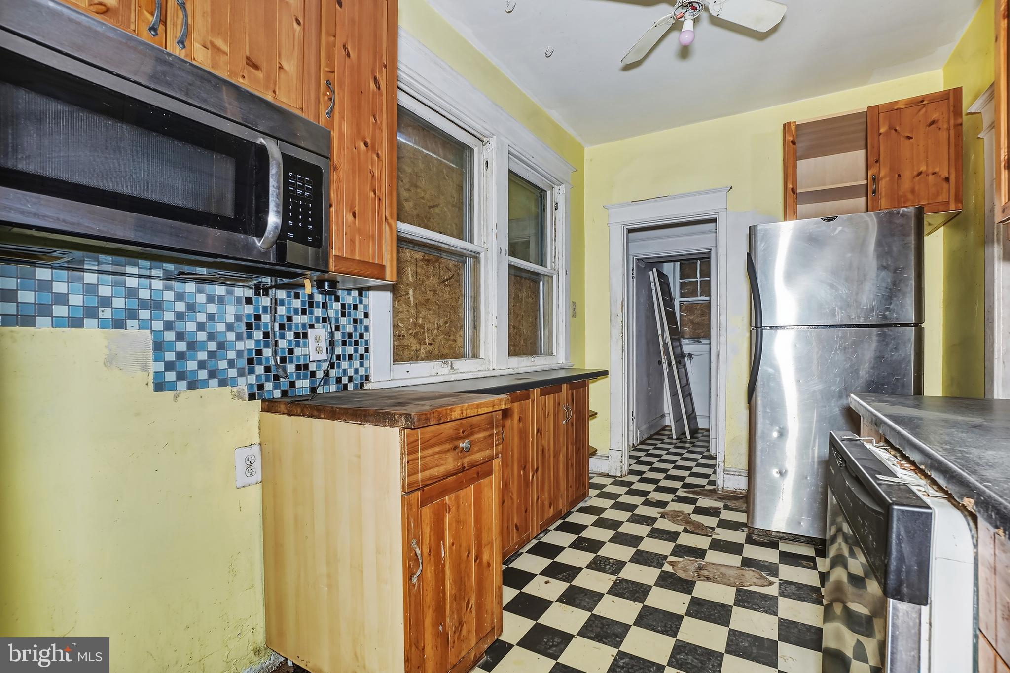 TAKOMA - Residential
