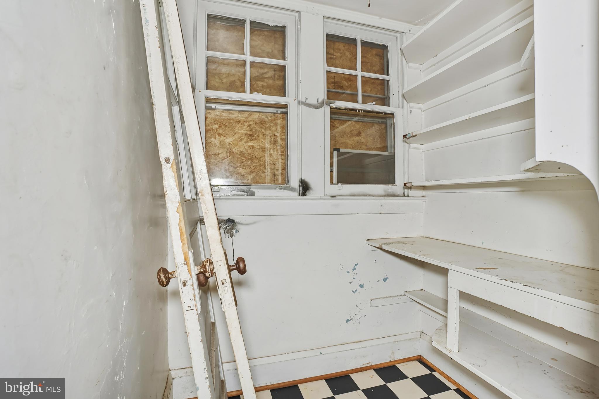 TAKOMA - Residential