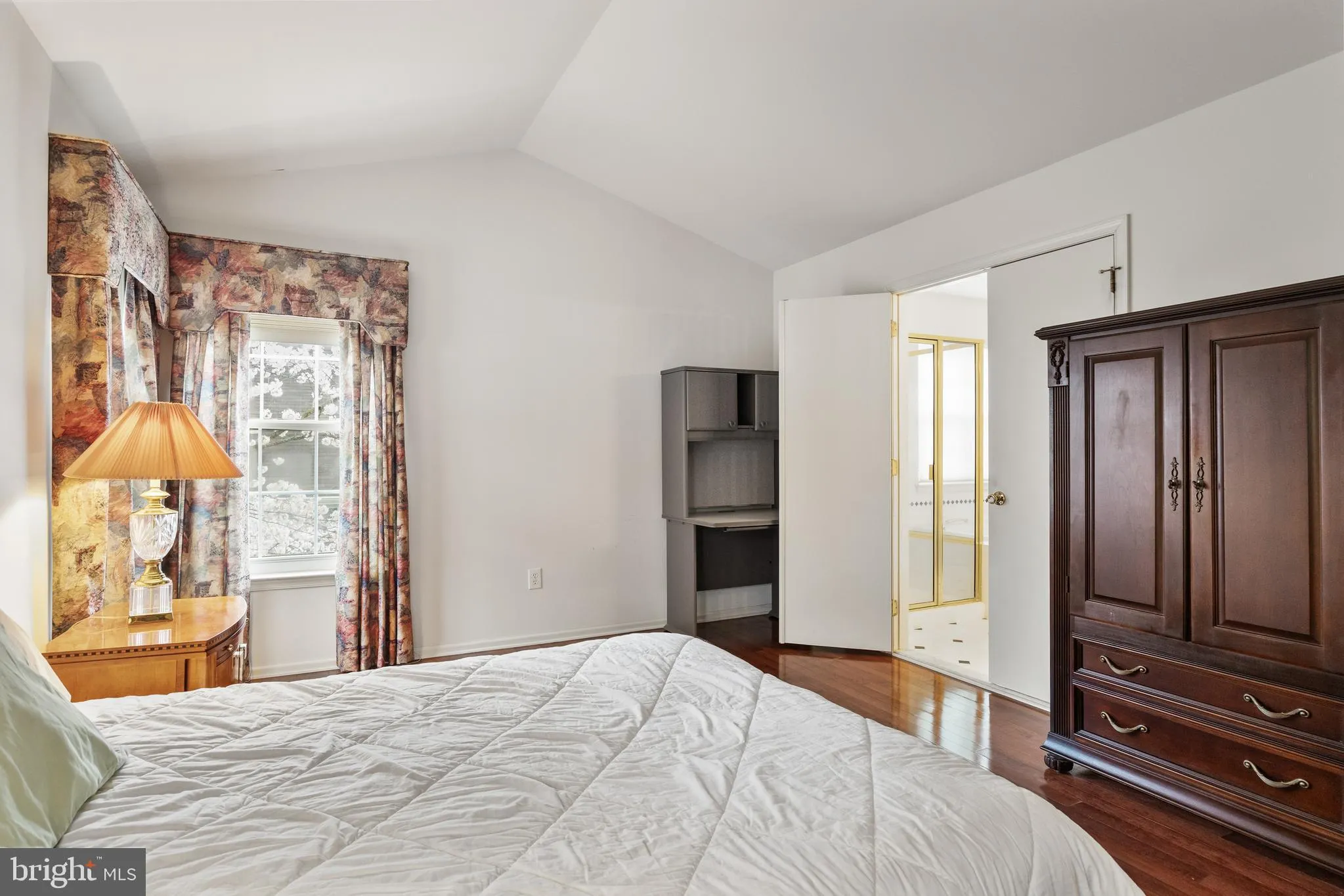 Cherry Hill, New Jersey 08003, United States, 3 Bedrooms Bedrooms, ,3 BathroomsBathrooms,Residential,Contingent,99440