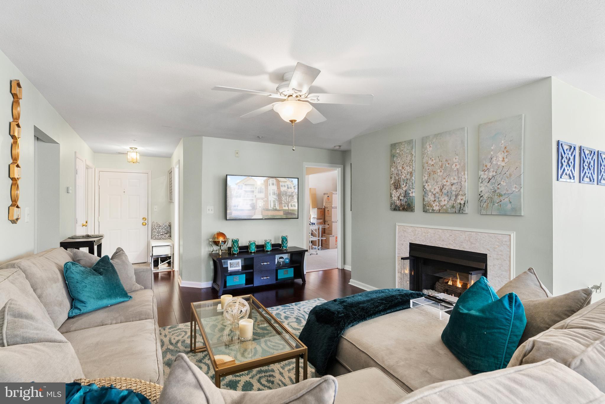 VILLAGE OF LONG REACH - Residential