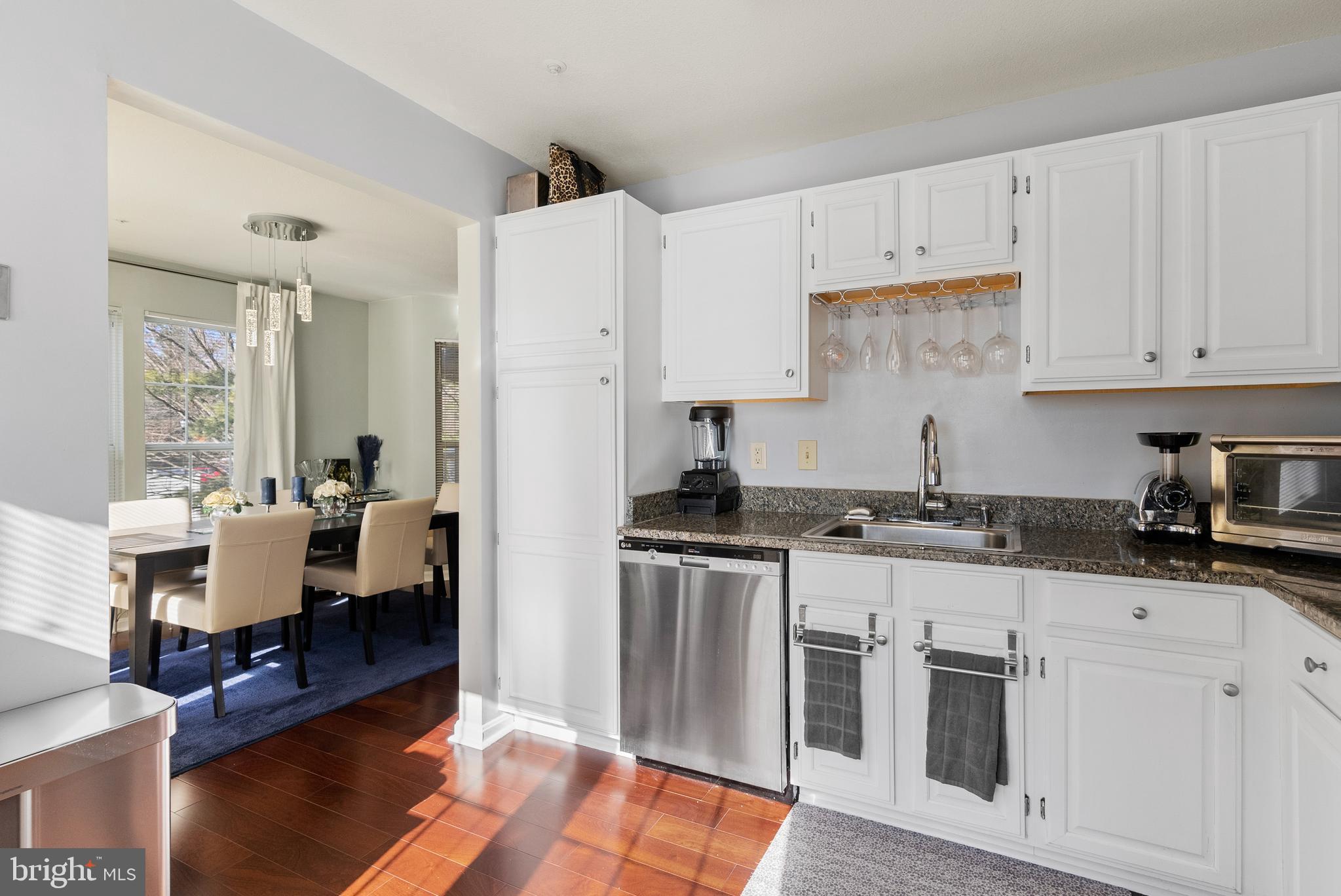 VILLAGE OF LONG REACH - Residential