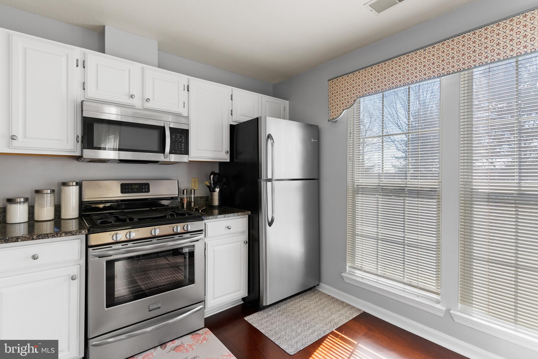 VILLAGE OF LONG REACH - Residential