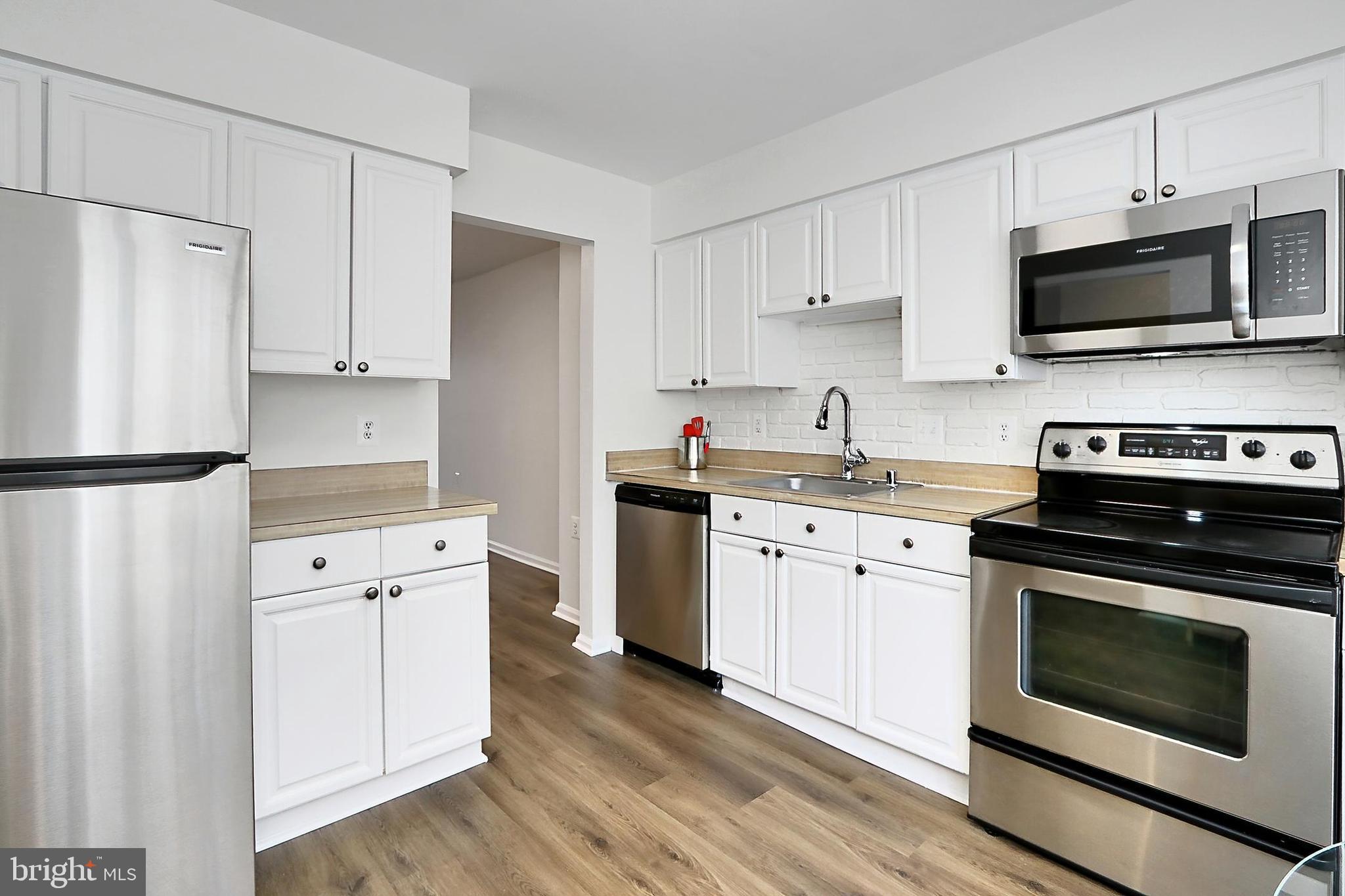 LAKE RIDGE - Residential Lease