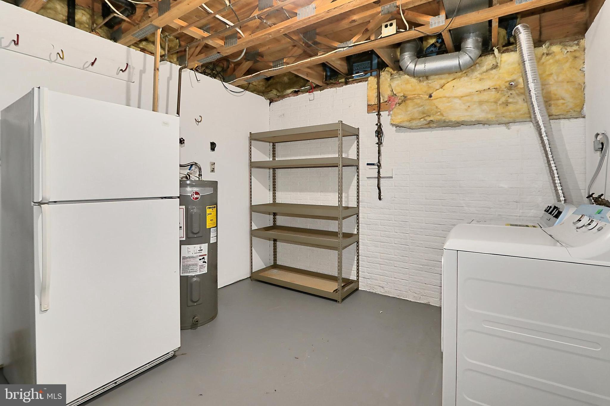 LAKE RIDGE - Residential Lease