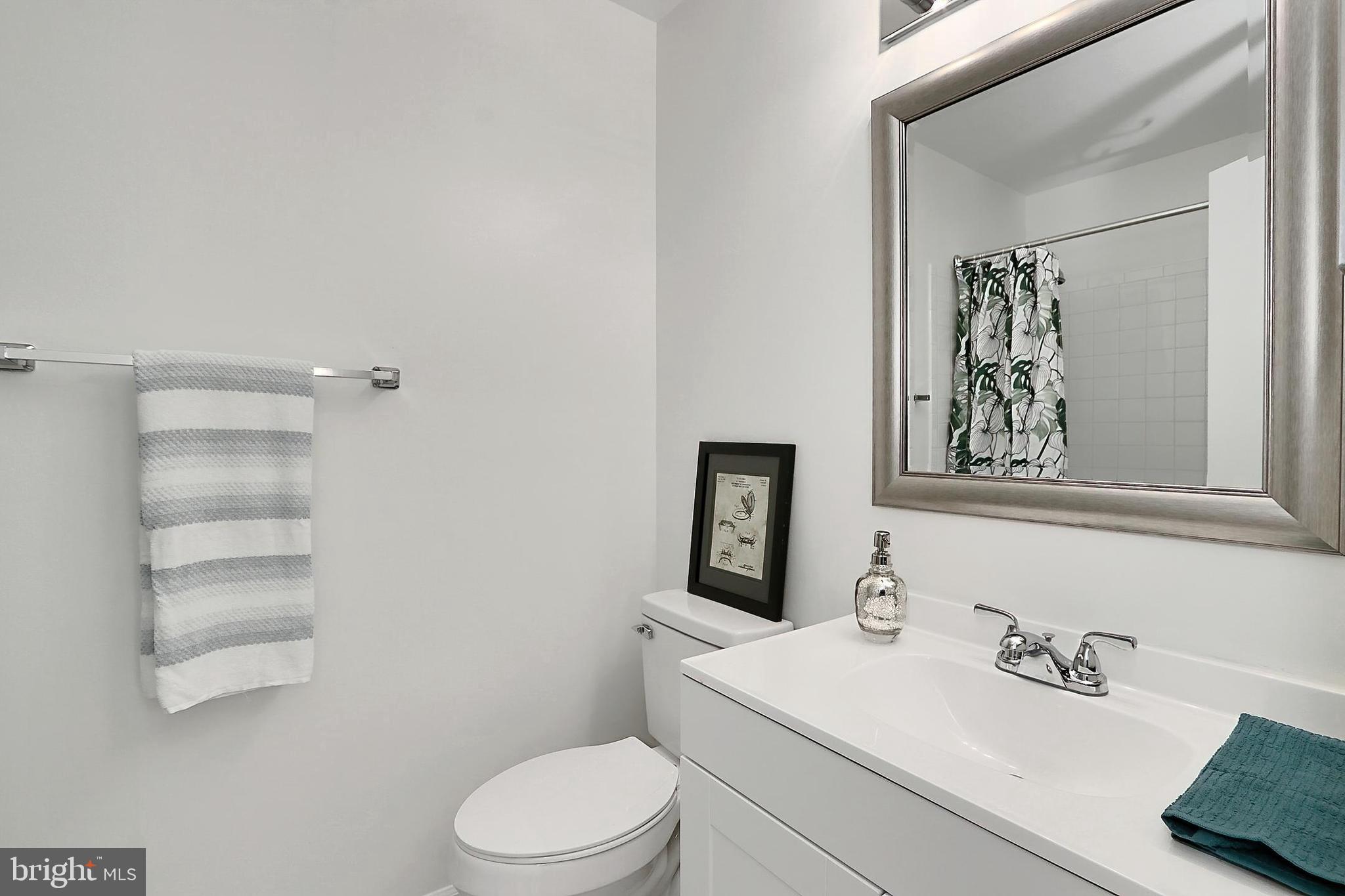 LAKE RIDGE - Residential Lease