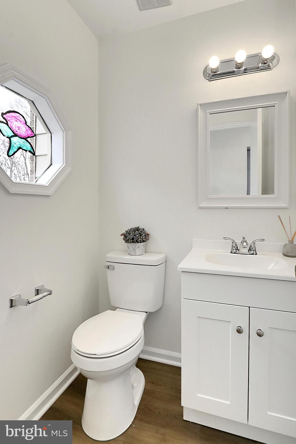 LAKE RIDGE - Residential Lease