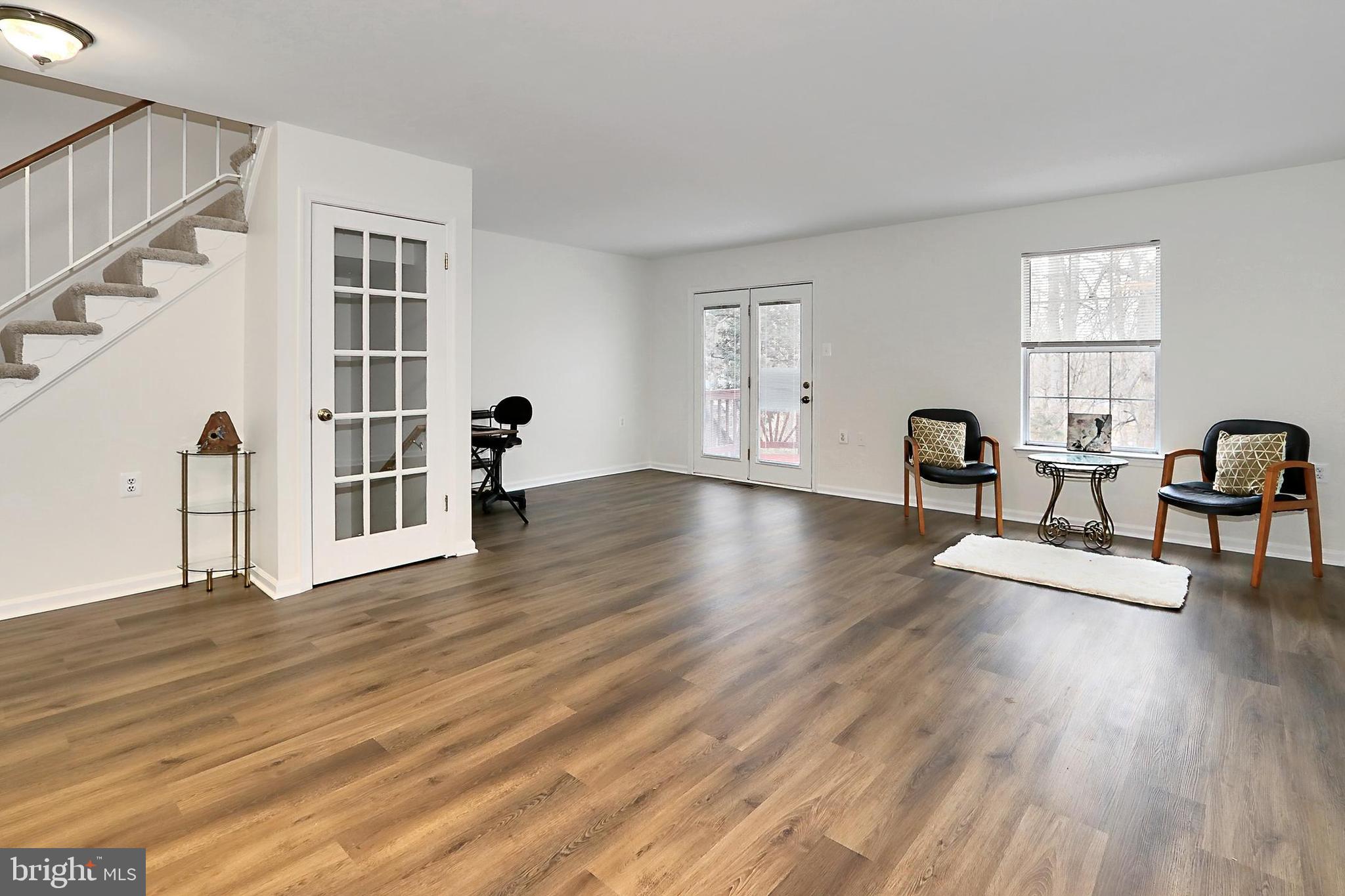 LAKE RIDGE - Residential Lease