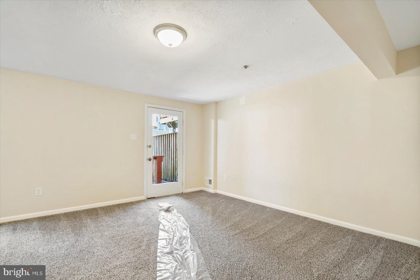 WEST SHORE - Residential