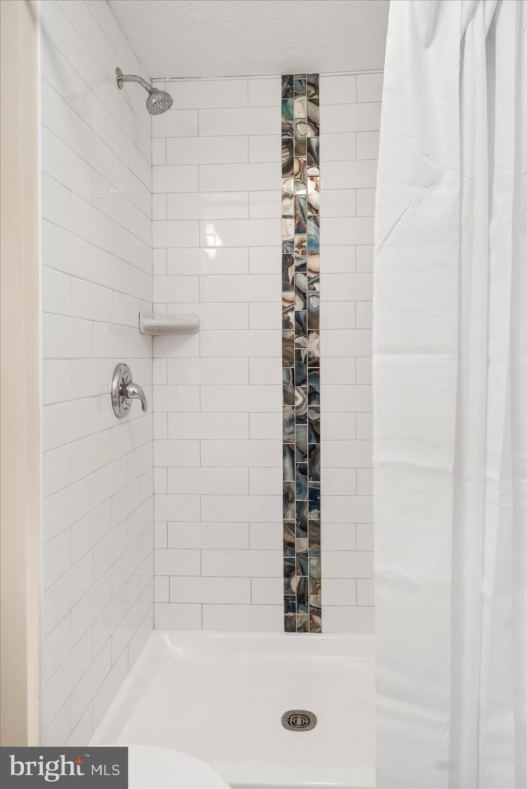 WEST SHORE - Residential