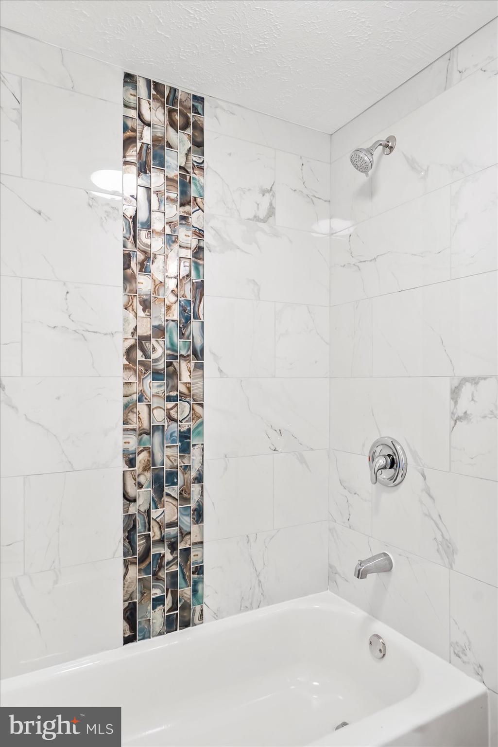 WEST SHORE - Residential