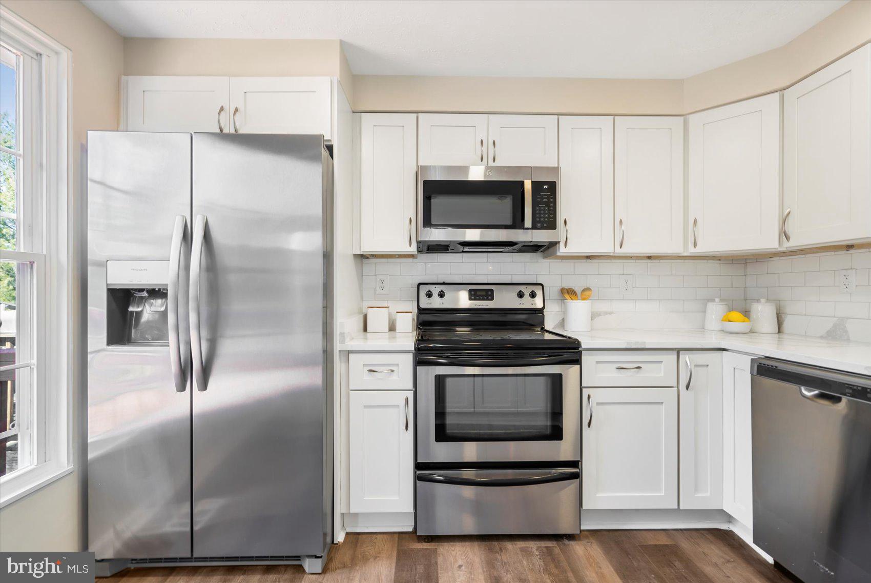 WEST SHORE - Residential