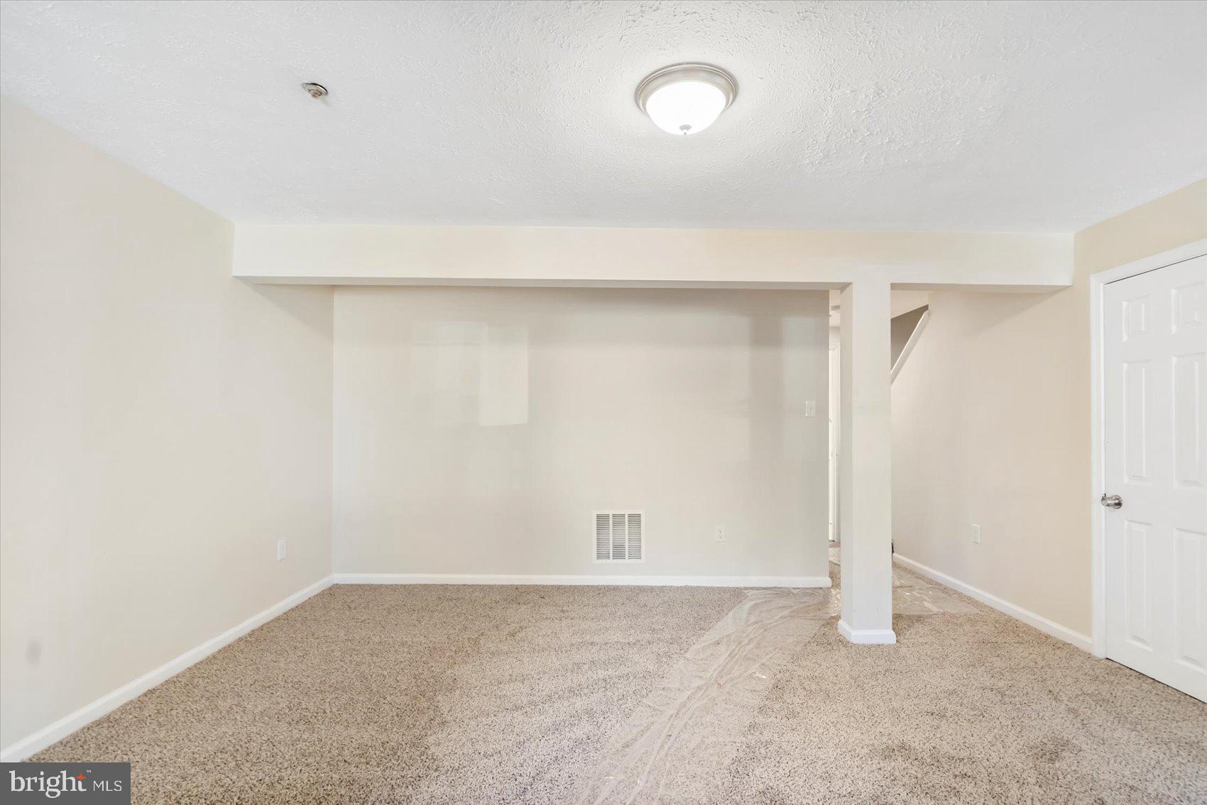 WEST SHORE - Residential