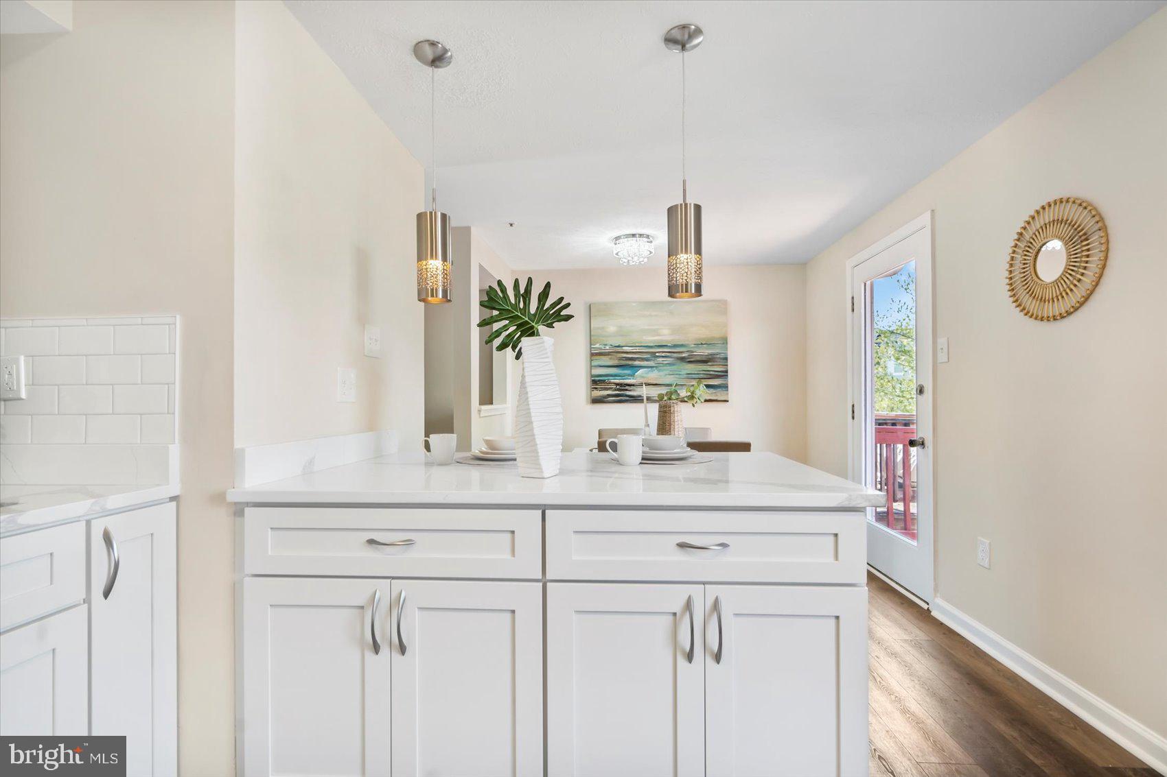 WEST SHORE - Residential