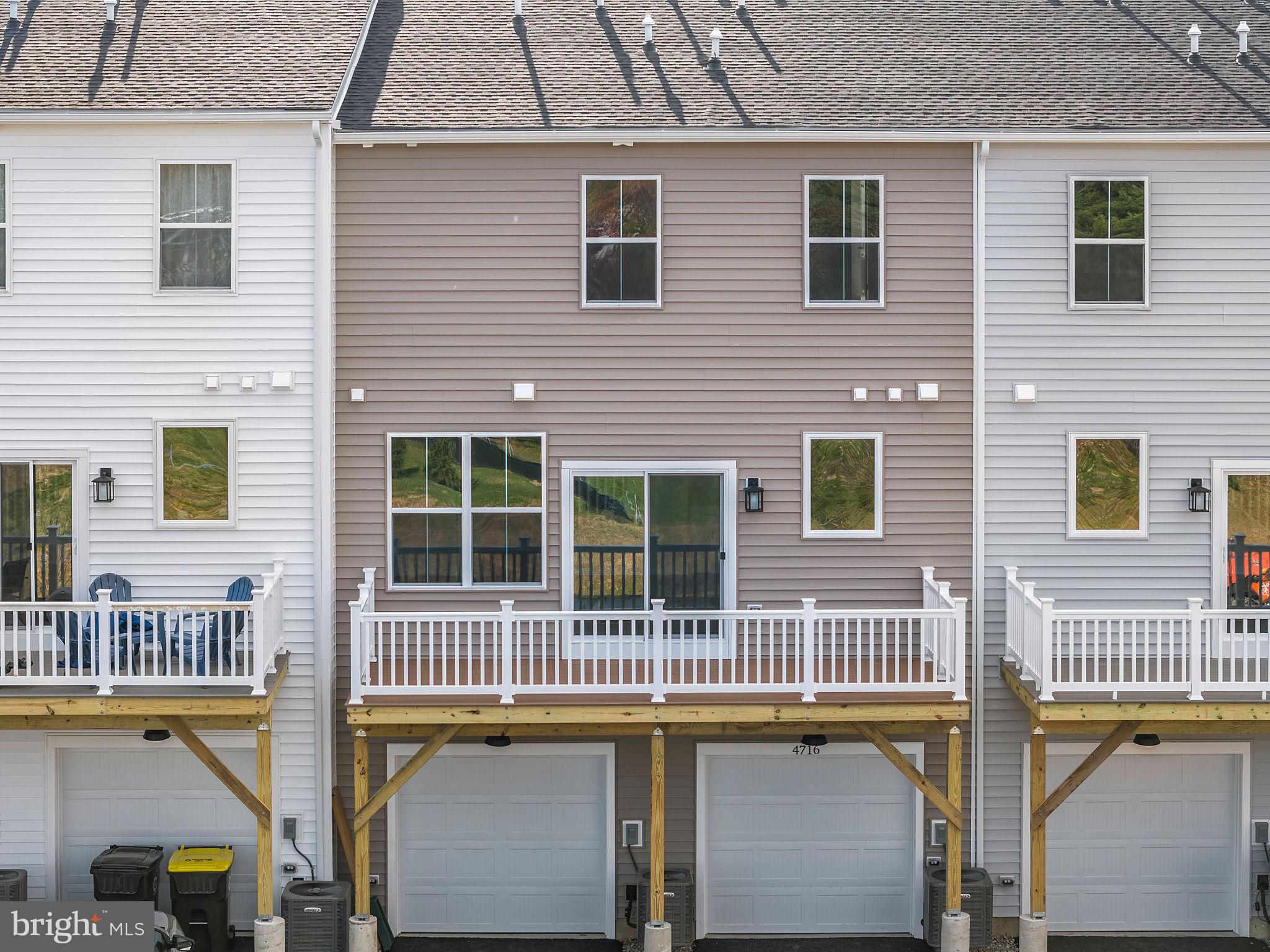 LANTERN RIDGE - Residential Lease