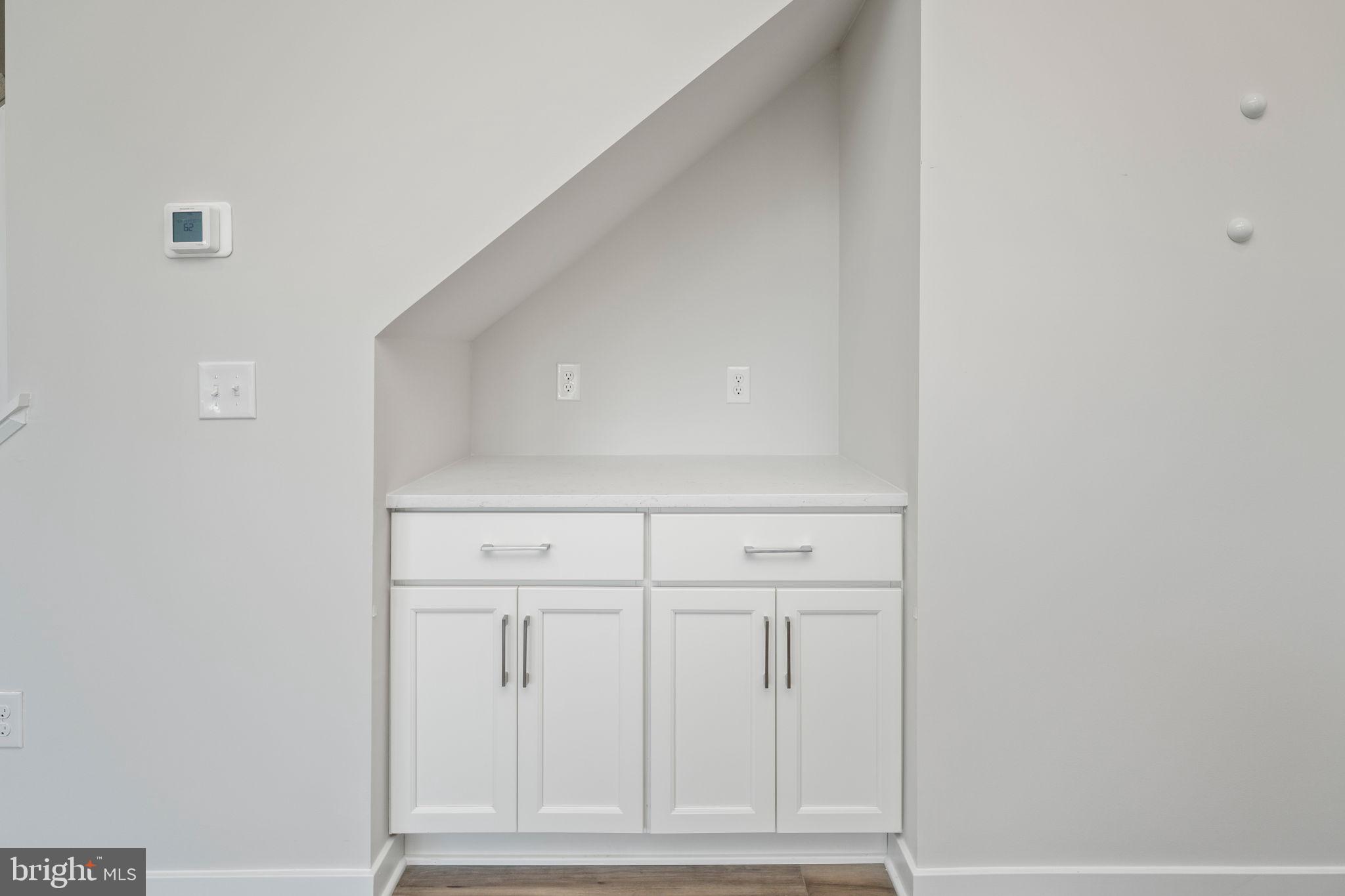 LANTERN RIDGE - Residential Lease