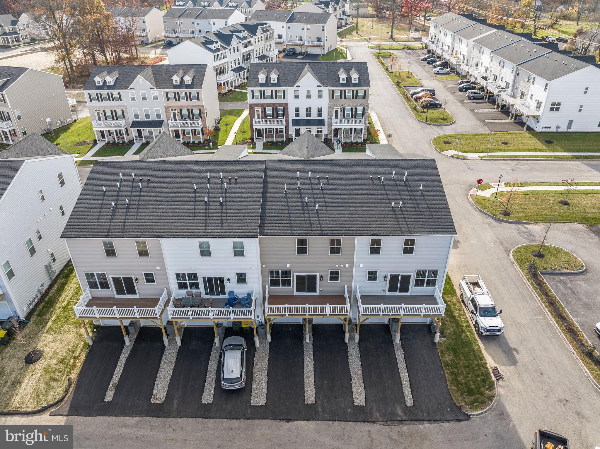 LANTERN RIDGE - Residential Lease