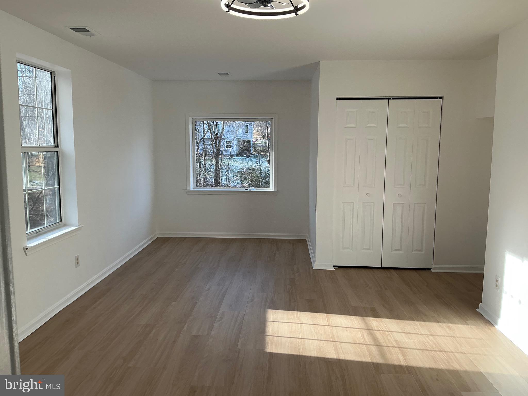 JEFFERSON WOODS - Residential