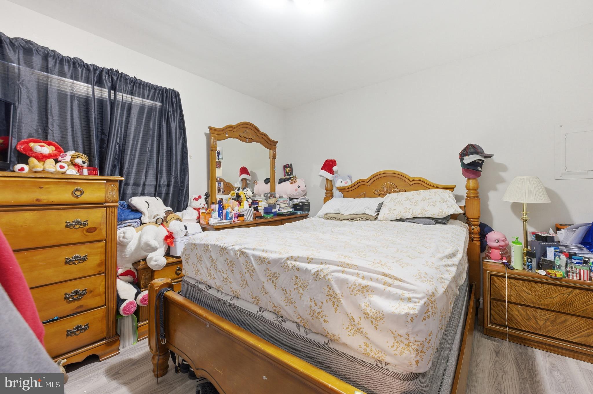 ROSEDALE MANOR - Residential