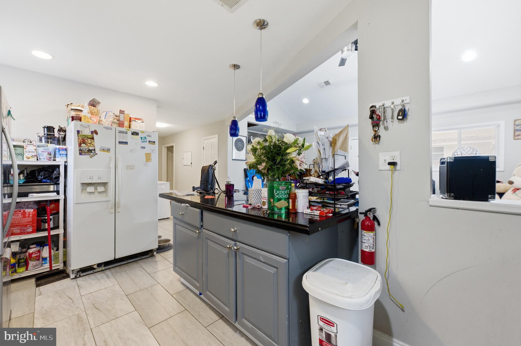 ROSEDALE MANOR - Residential