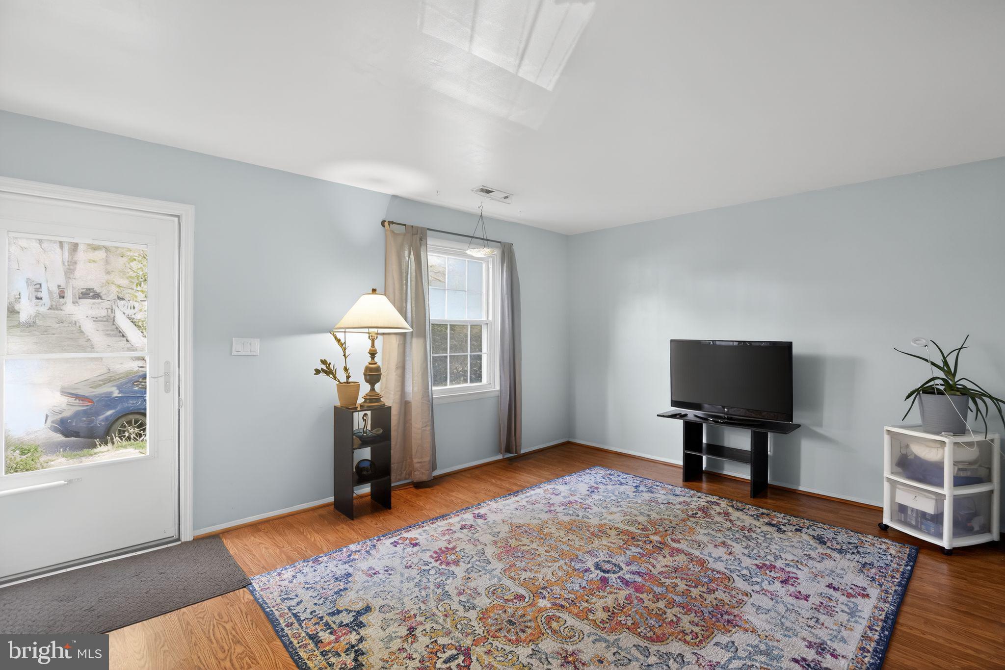 HUNTSMAN CONDO - Residential