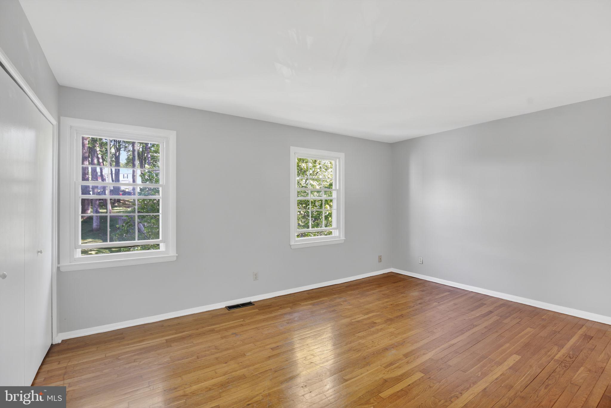 HUNTSMAN CONDO - Residential