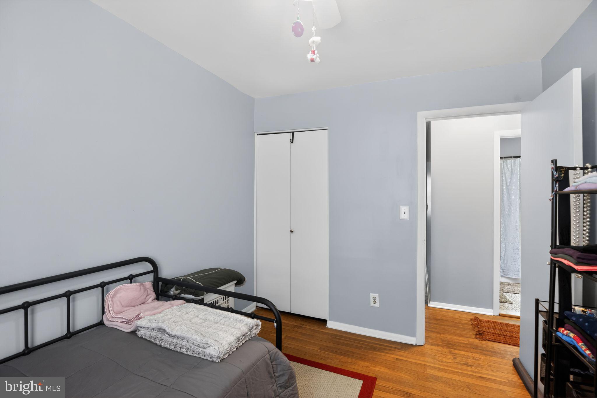 HUNTSMAN CONDO - Residential