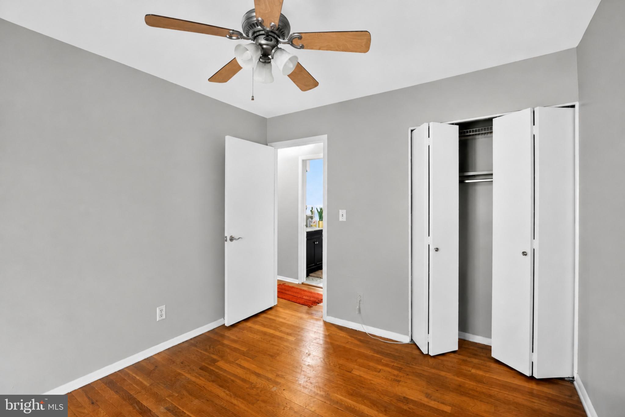 HUNTSMAN CONDO - Residential
