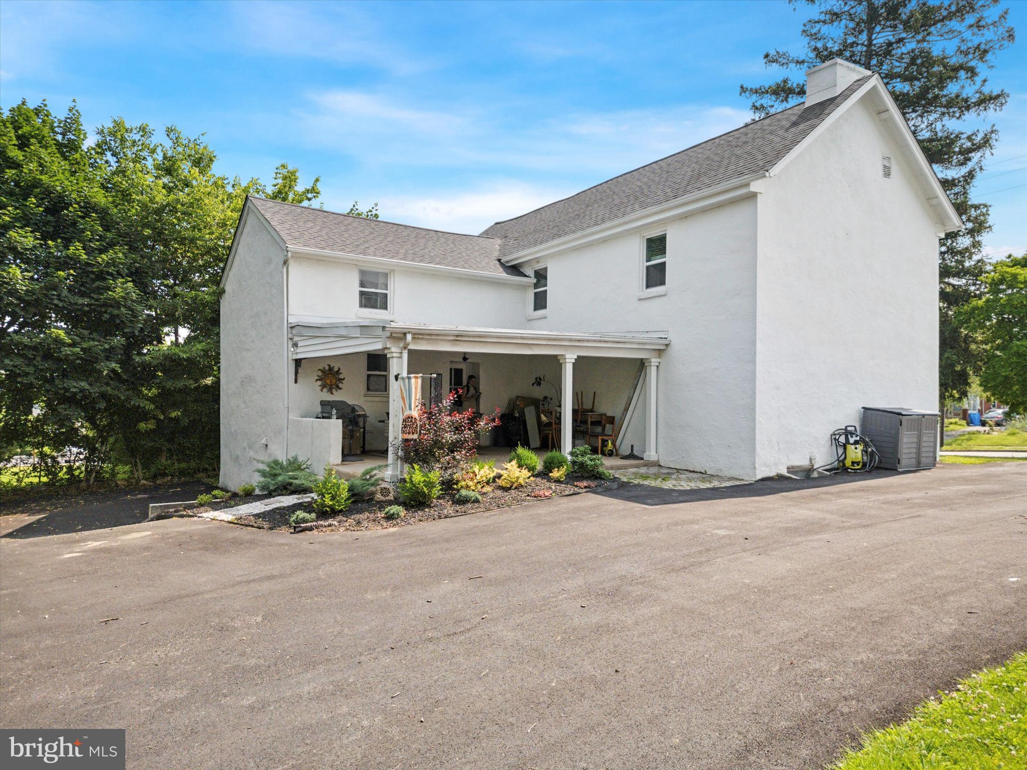 PLYMOUTH PARK - Residential