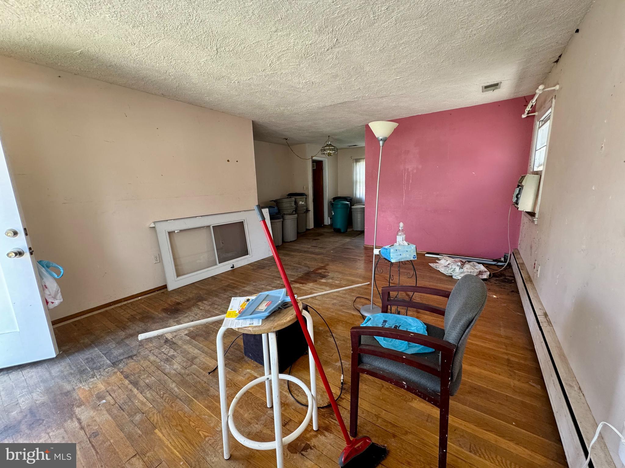 13914 MATHEWS DRIVE