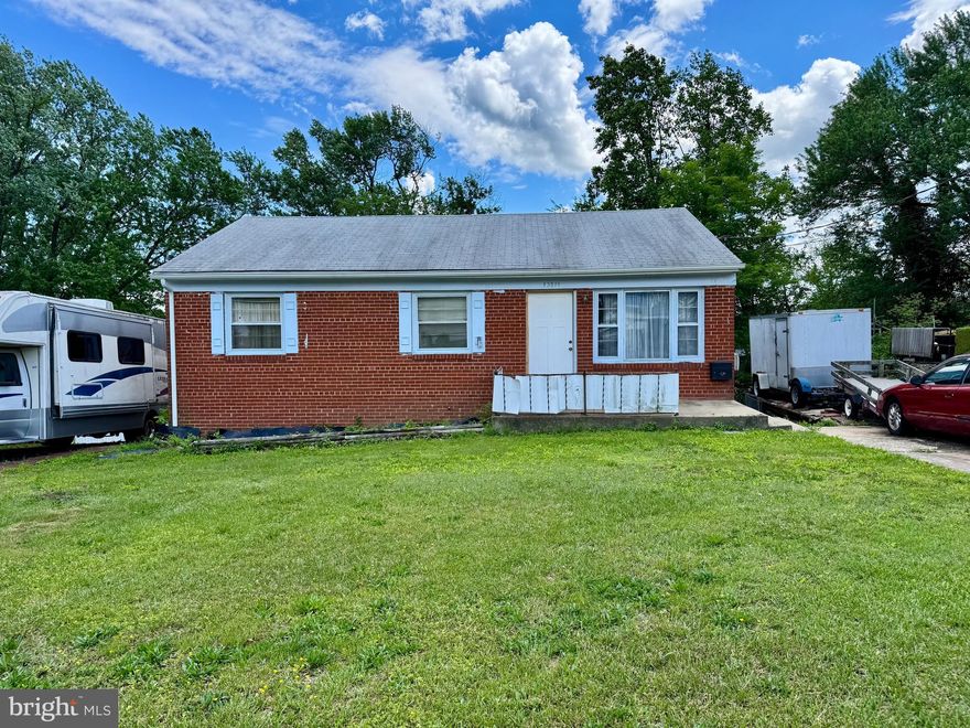 Huge opportunity to build instant equity.  Priced accordingly, this home needs work!  Offers incredible upside for investors or savvy buyers ready to renovate and capitalize.  Surrounded by established neighborhoods, ongoing development, and good schools, this is your chance to get into a well-desired area at a great price!  Located in the heart of Woodbridge - a region known for strong demand and future growth!
