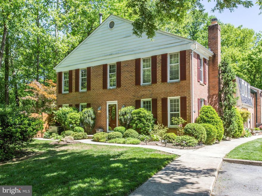 Beautiful 4 bedroom, 2.5 bath end unit Townhouse on quiet cul-de-sac. More photos coming soon. Back deck has view of Rock Creek. Available June 15. Near NIH, Walter Reed, Costco, between Grosvenor and Wheaton Metro. Walk to Rock Creek Park paths. Pets allowed on a case by case basis. Renter must obtain renter's insurance.