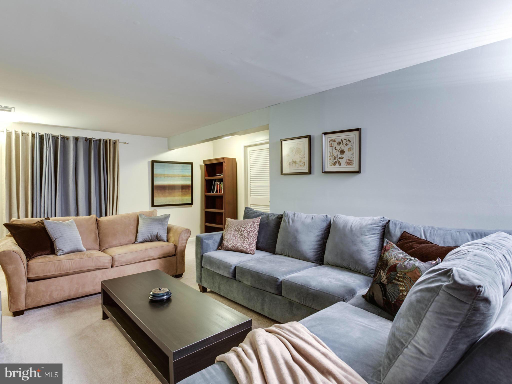 ROCK CREEK PALISADES - Residential Lease