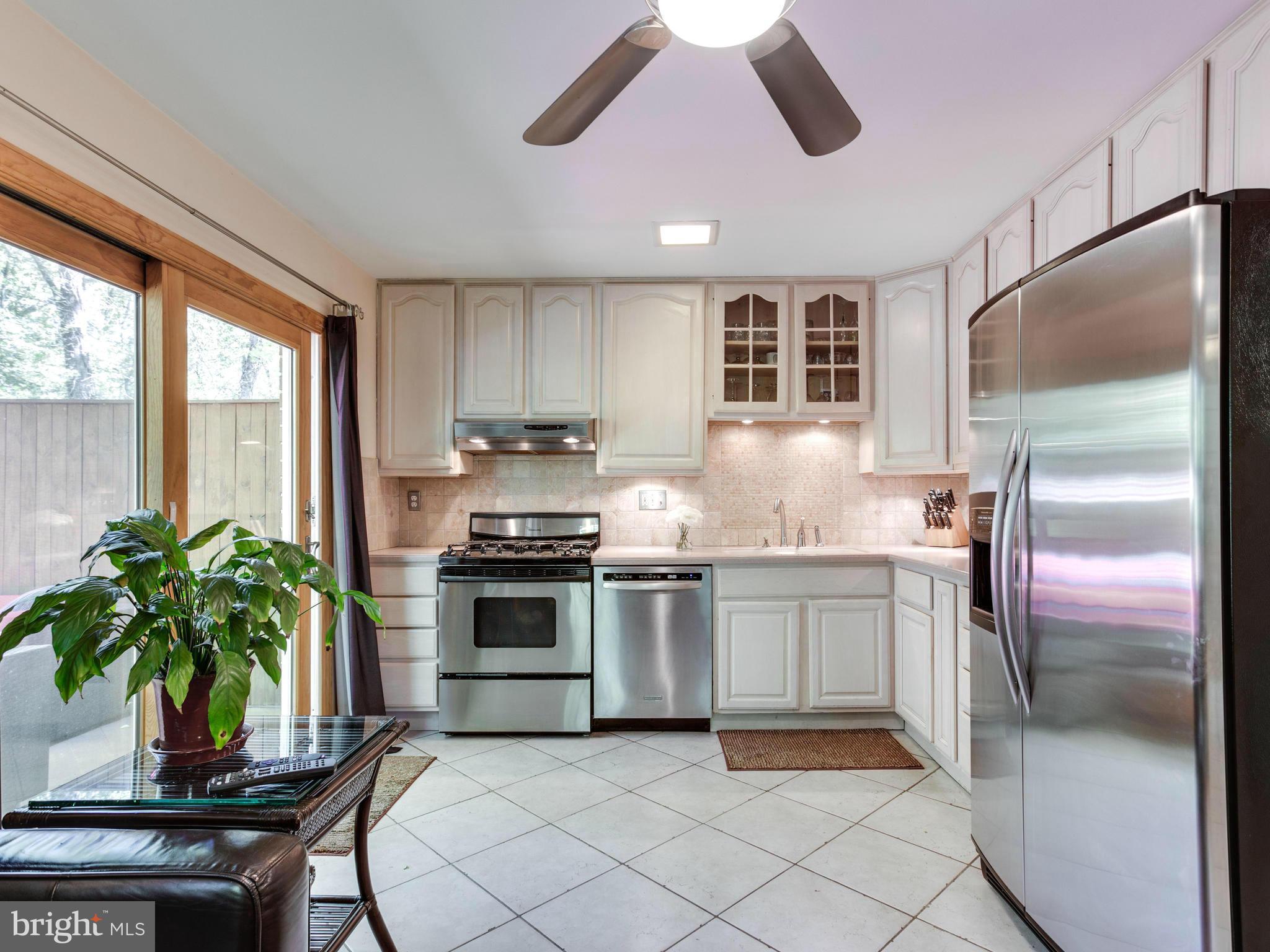 ROCK CREEK PALISADES - Residential Lease