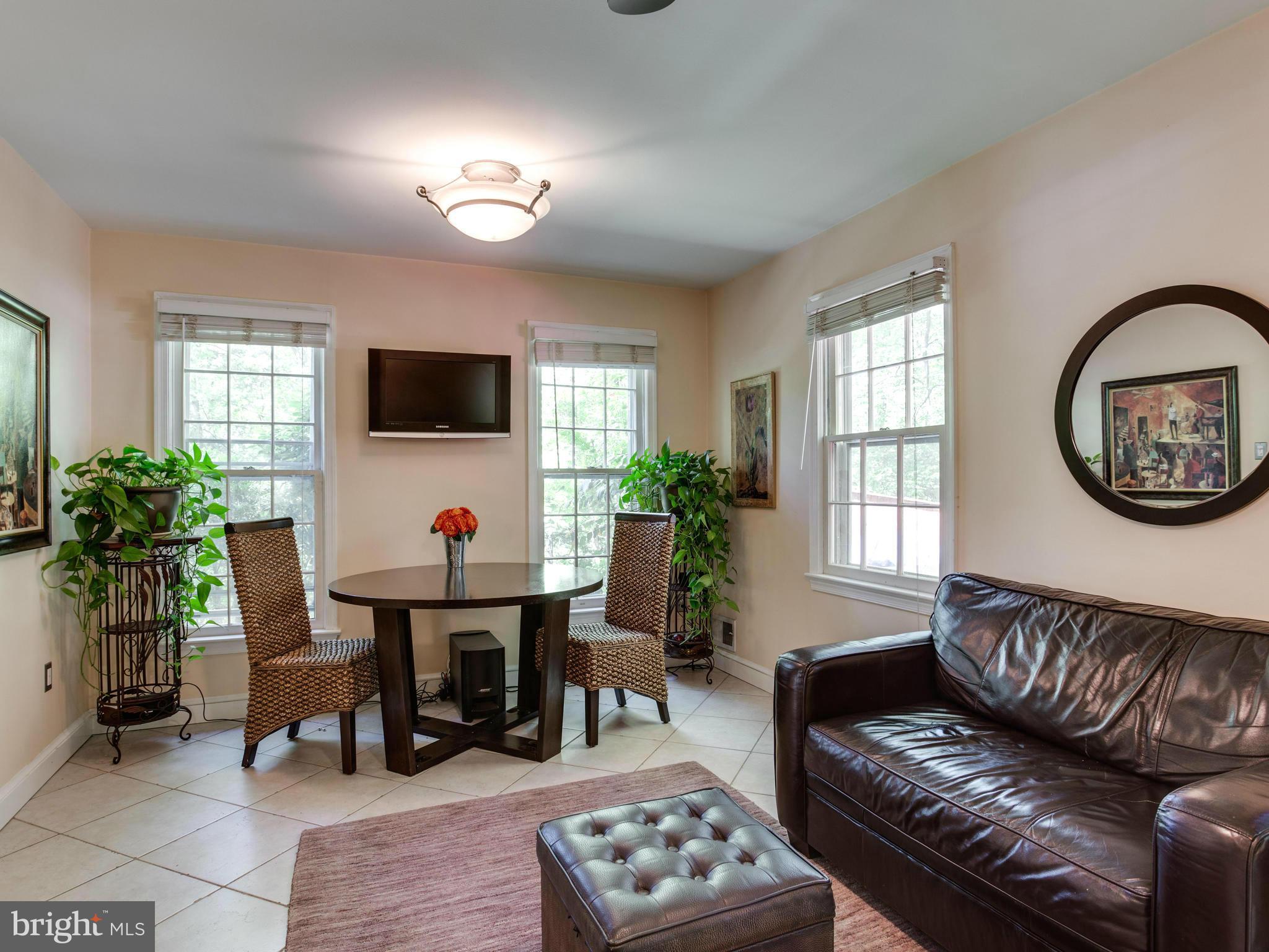 ROCK CREEK PALISADES - Residential Lease