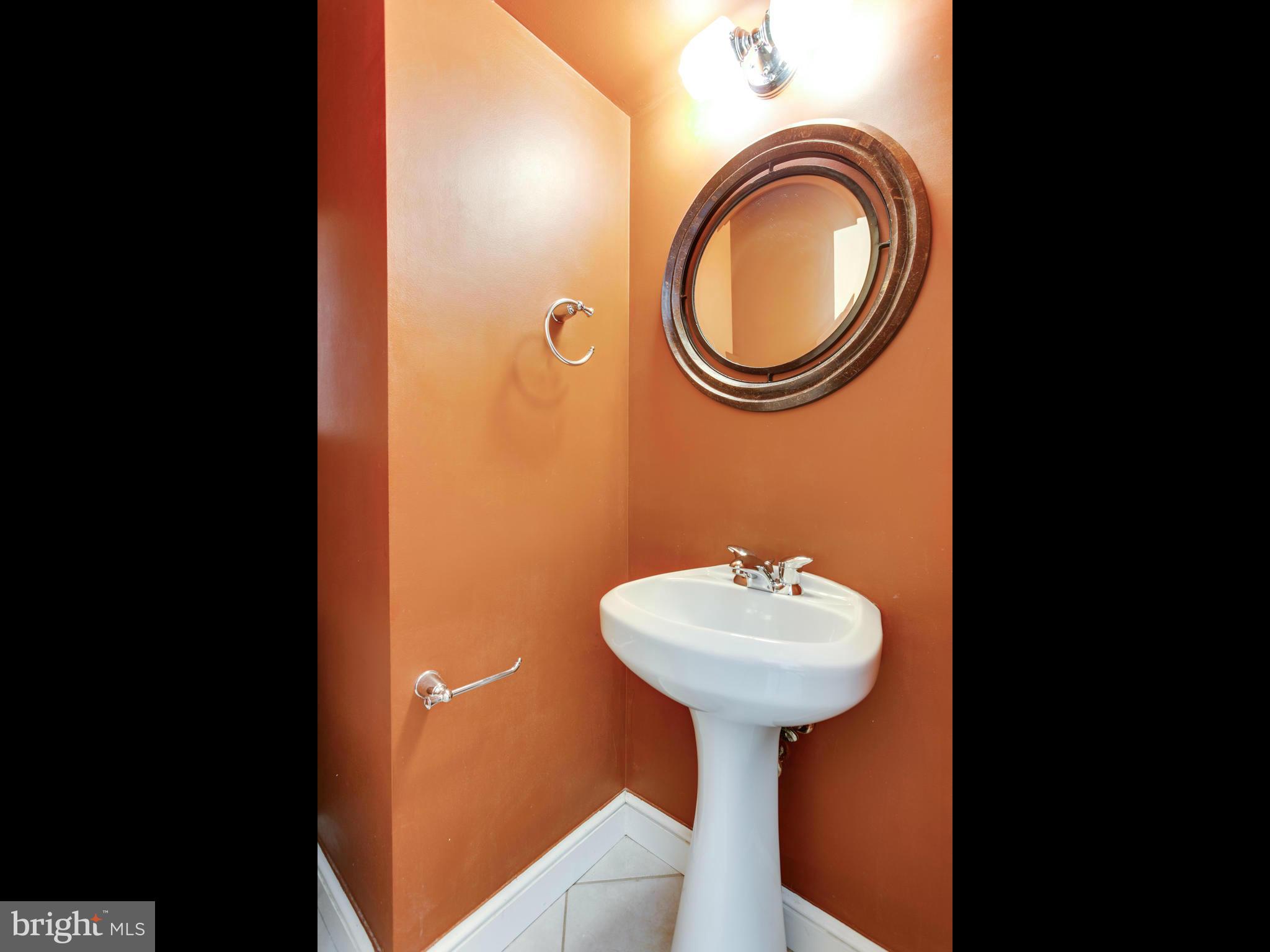 ROCK CREEK PALISADES - Residential Lease