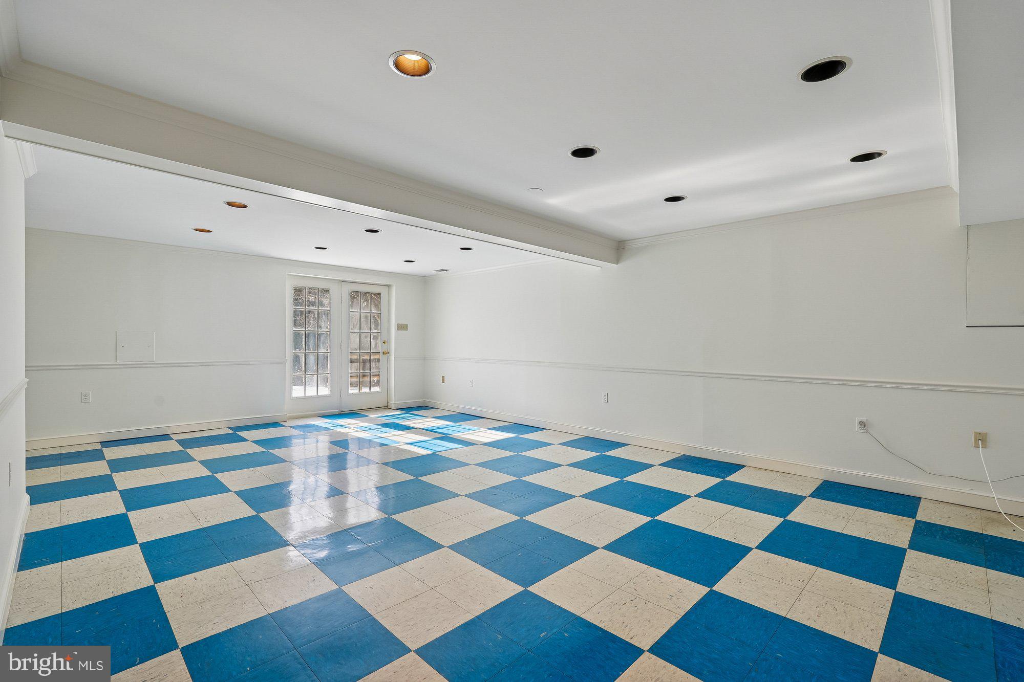 FAIRLAND FARMS - Residential