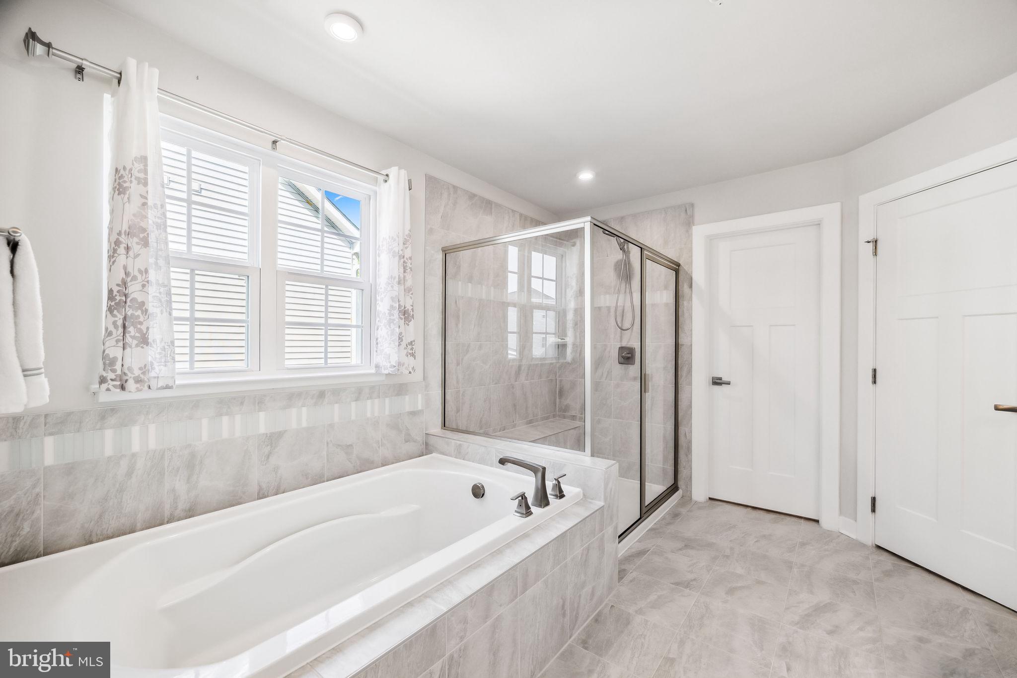 TWO RIVERS - Residential