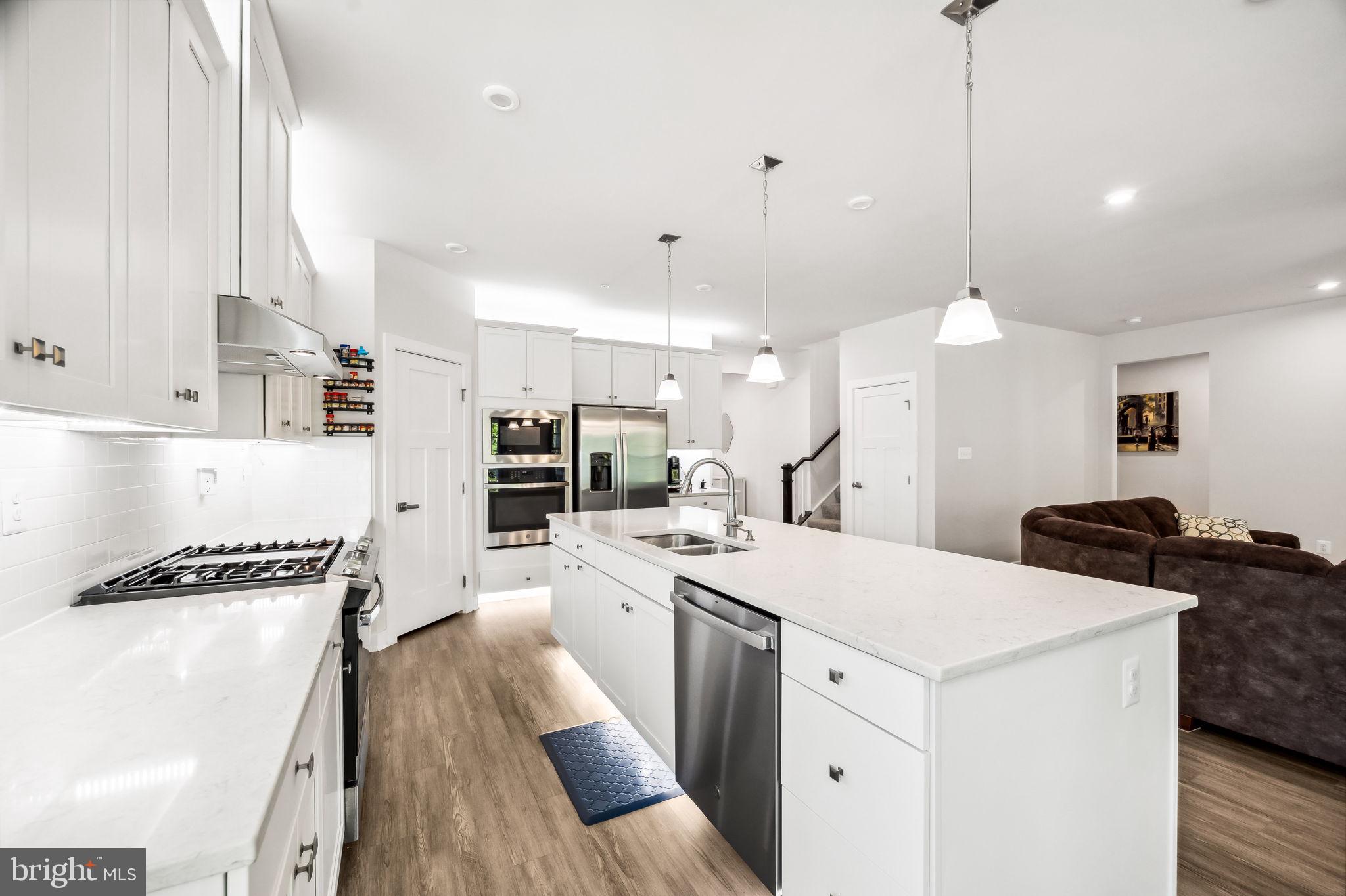 TWO RIVERS - Residential