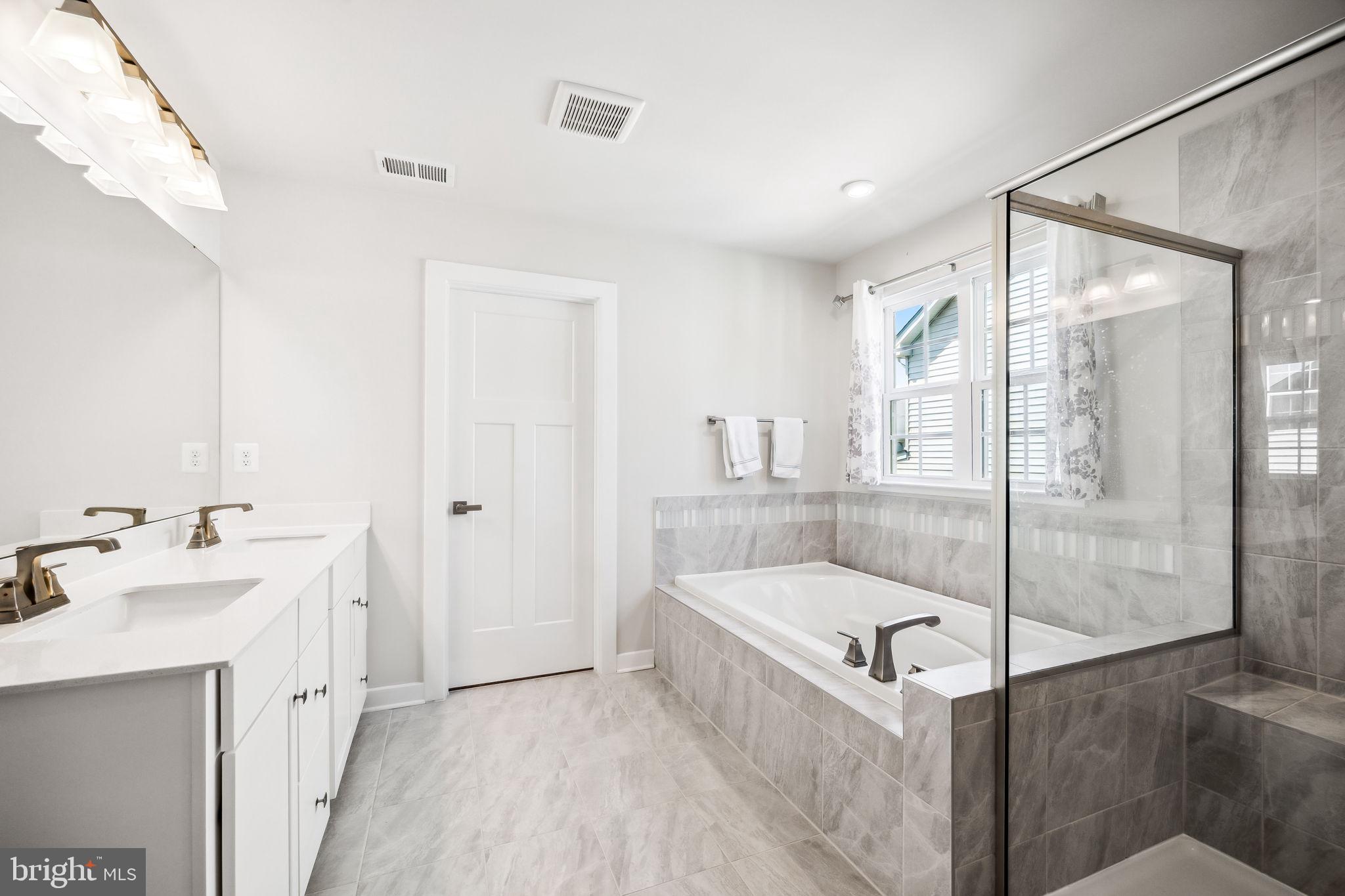 TWO RIVERS - Residential