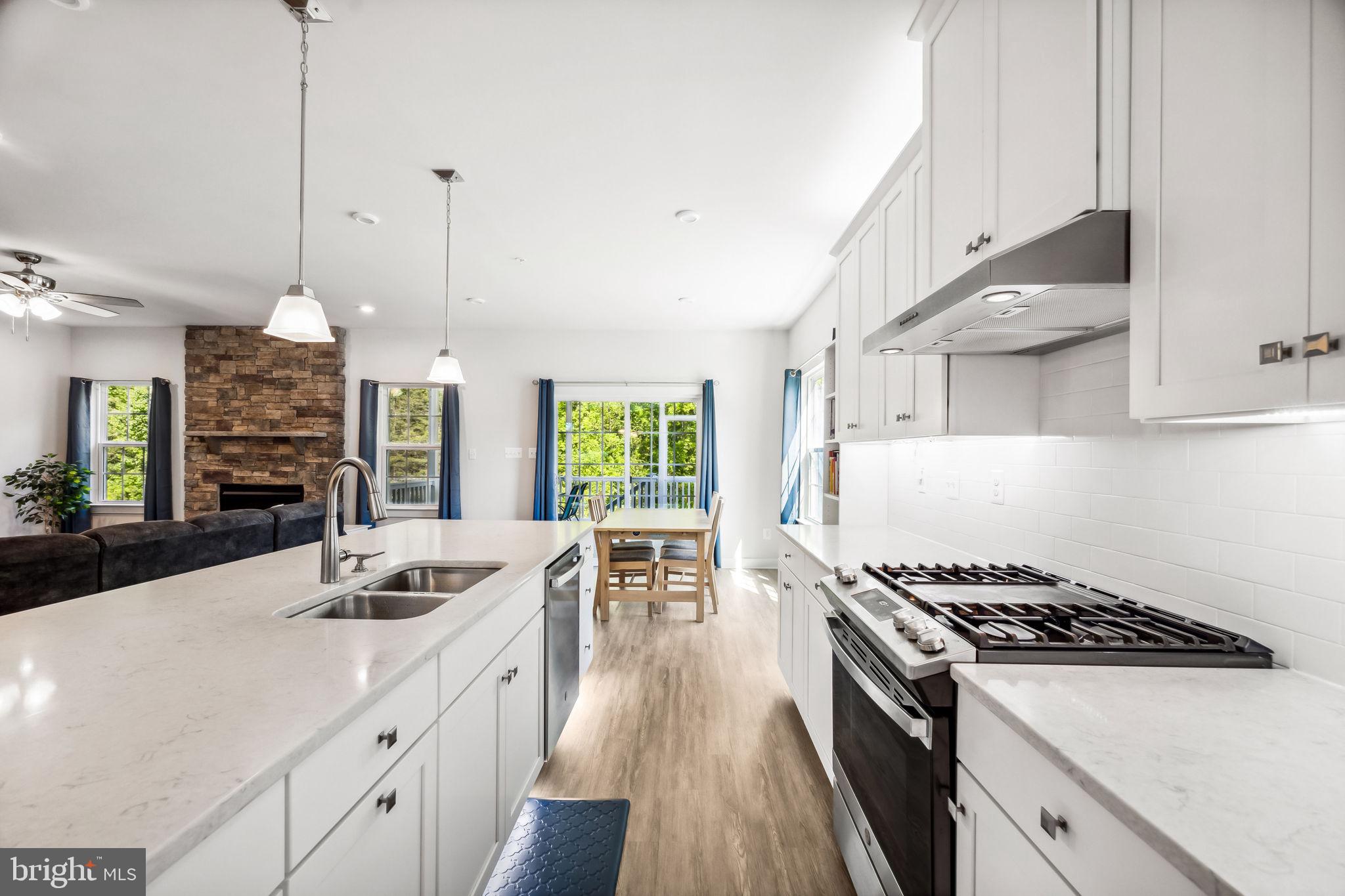 TWO RIVERS - Residential