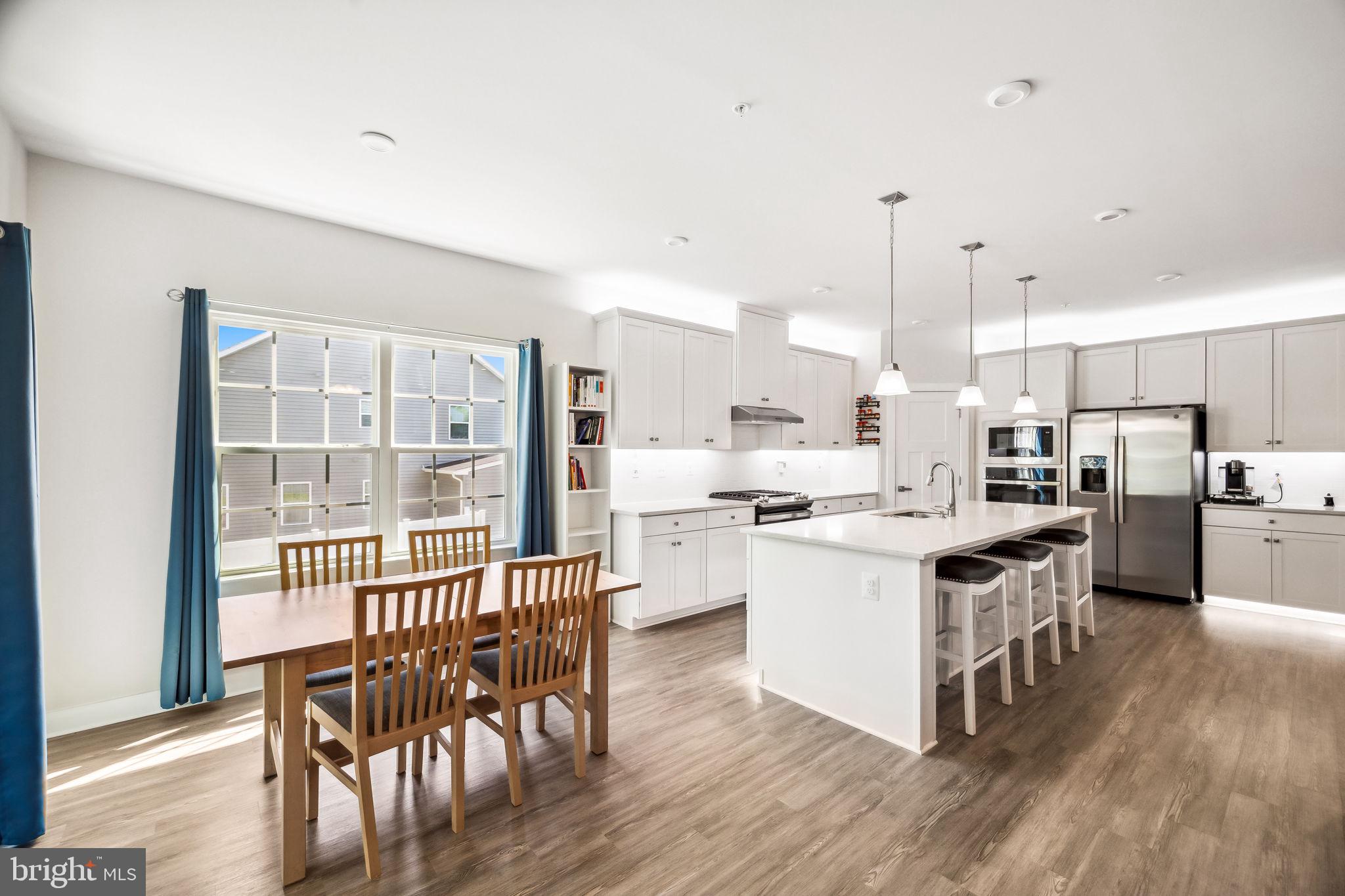 TWO RIVERS - Residential