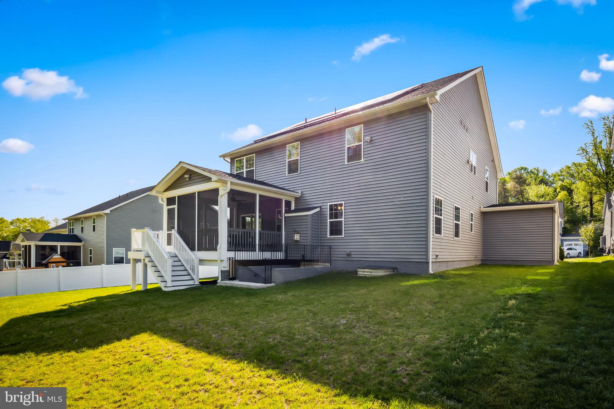 TWO RIVERS - Residential