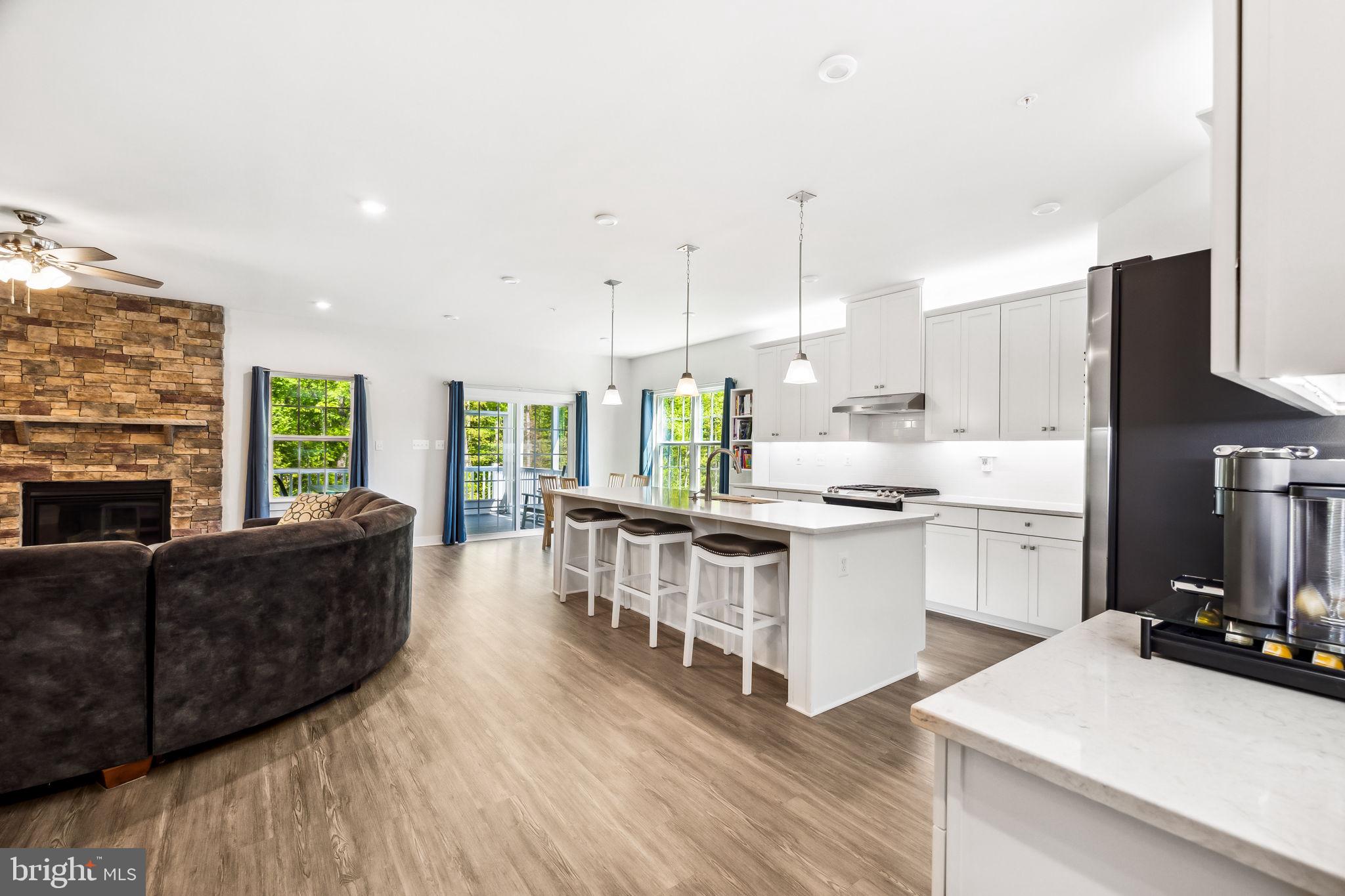 TWO RIVERS - Residential