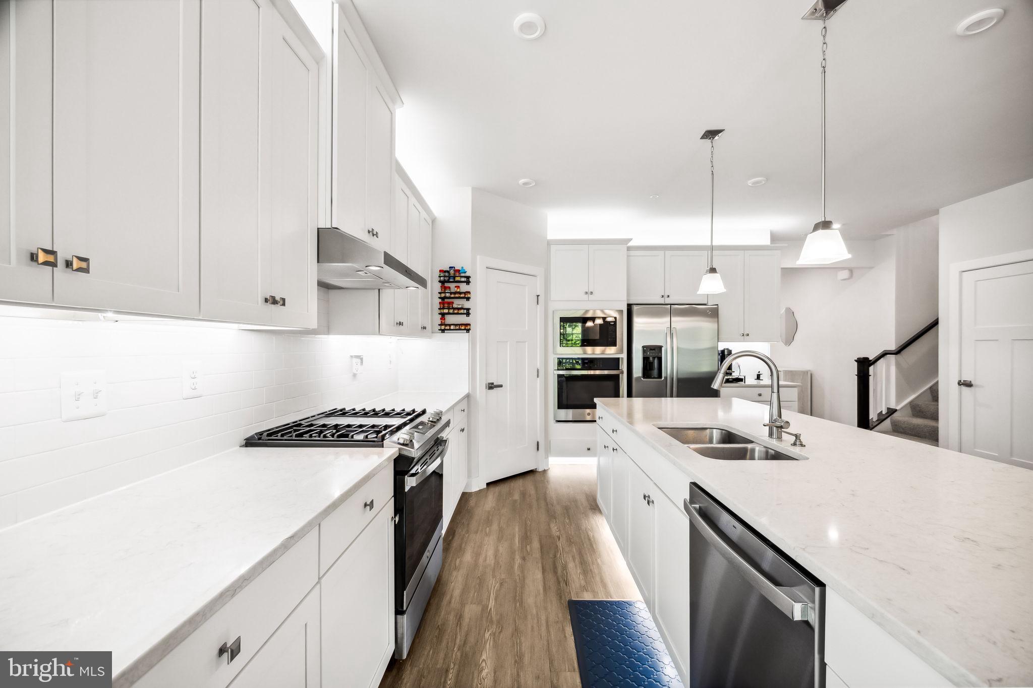 TWO RIVERS - Residential