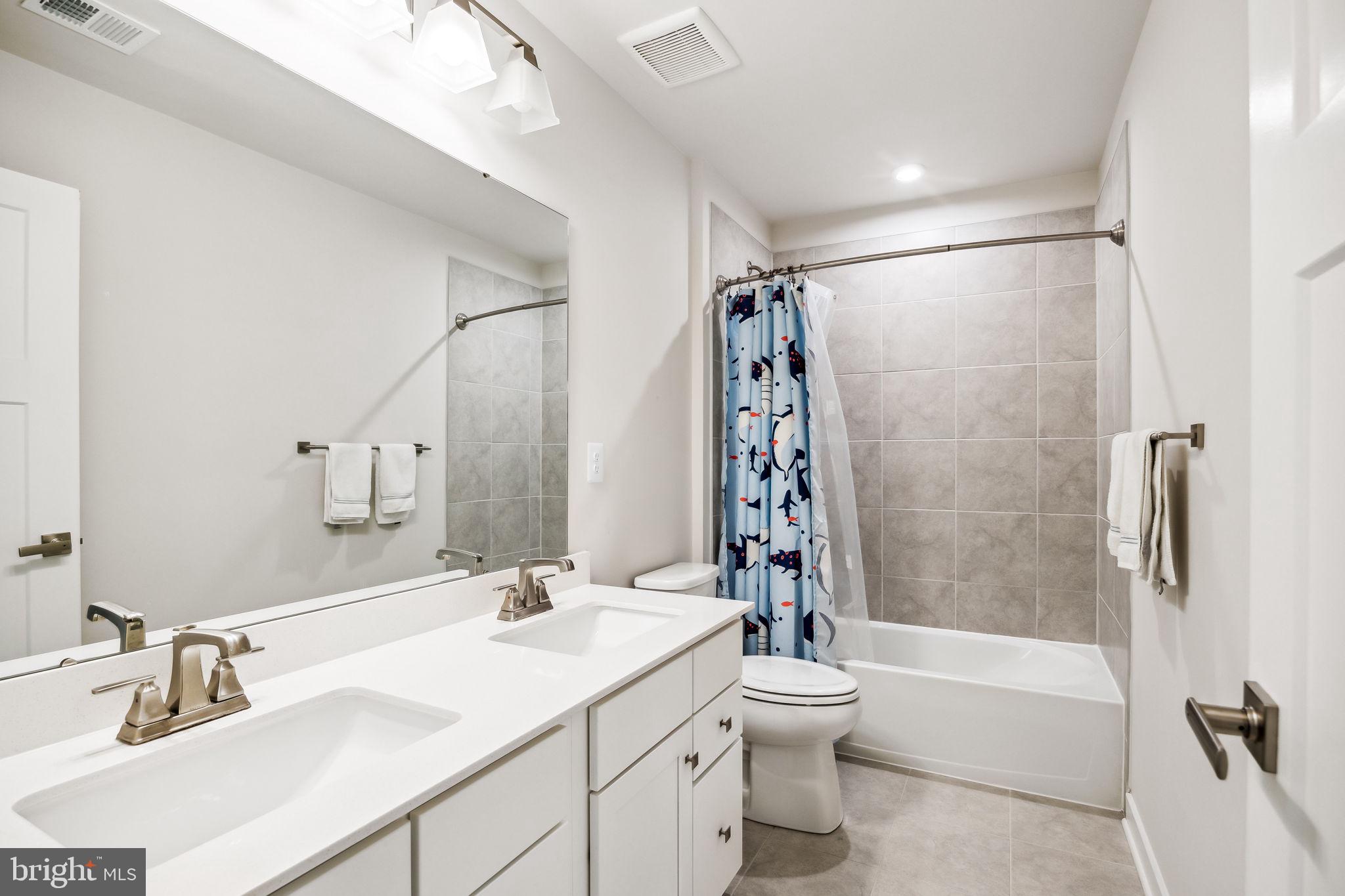 TWO RIVERS - Residential