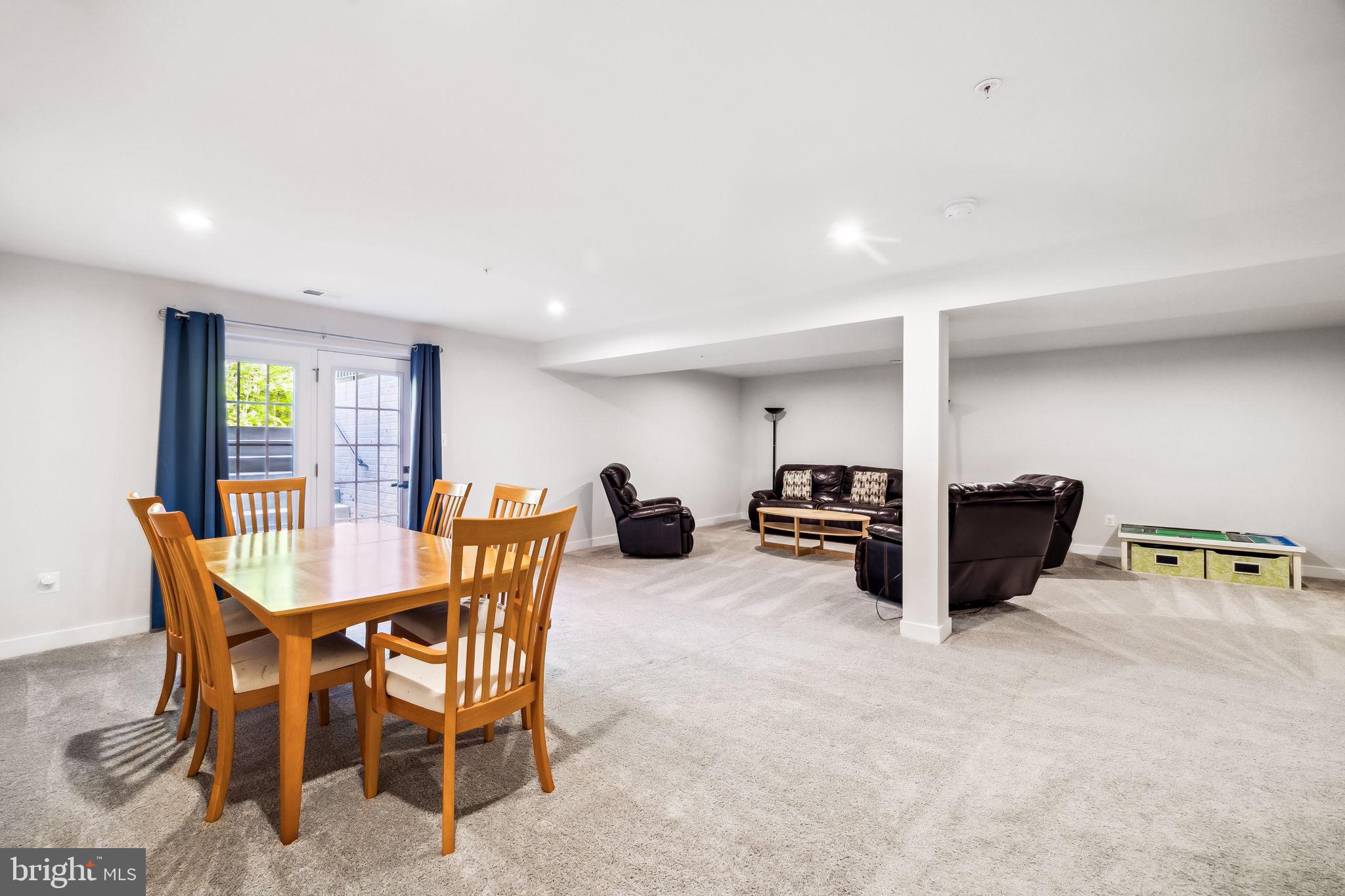 TWO RIVERS - Residential